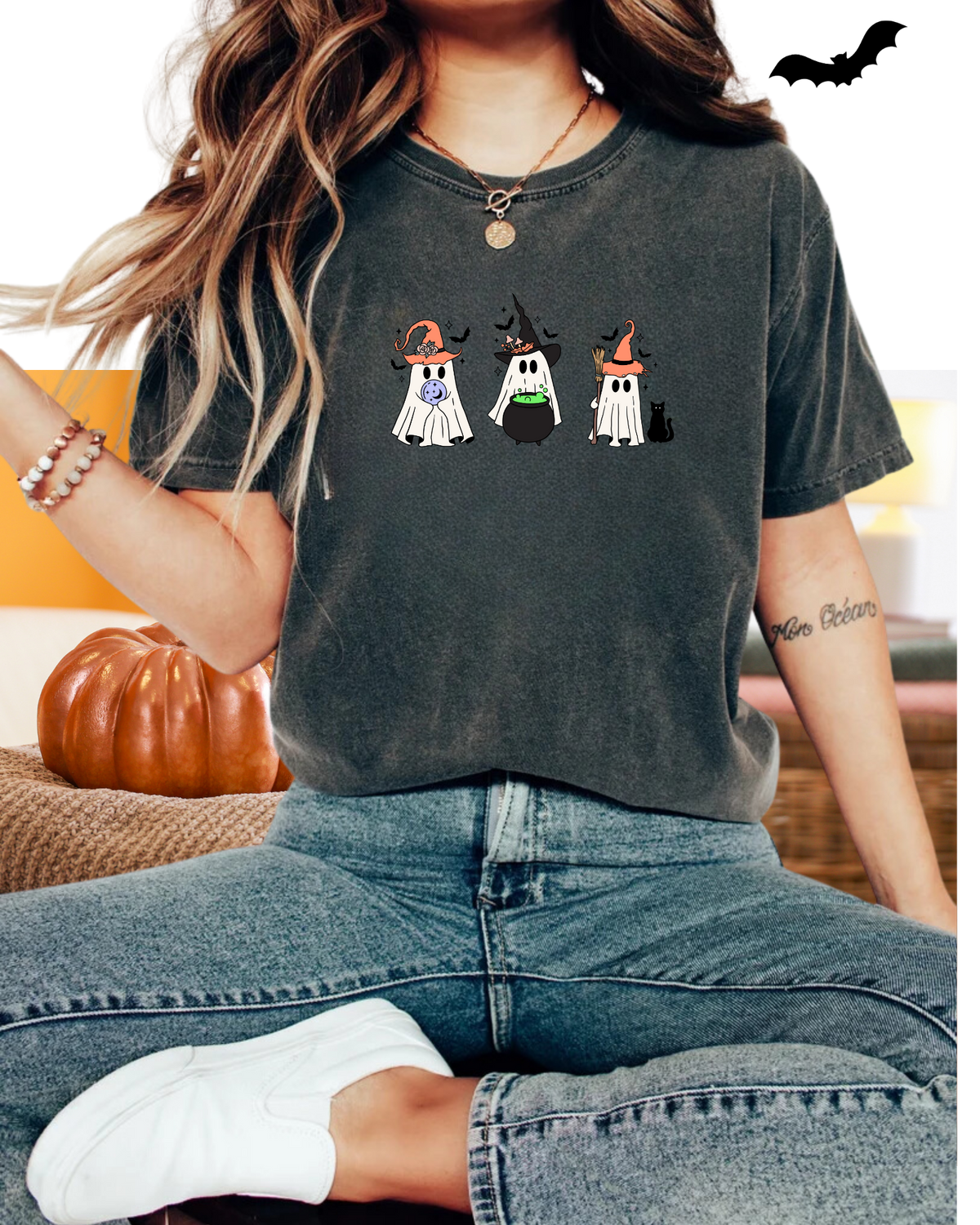 Halloween t-shirt / Crewneck longsleeve 'Three little Ghosts'