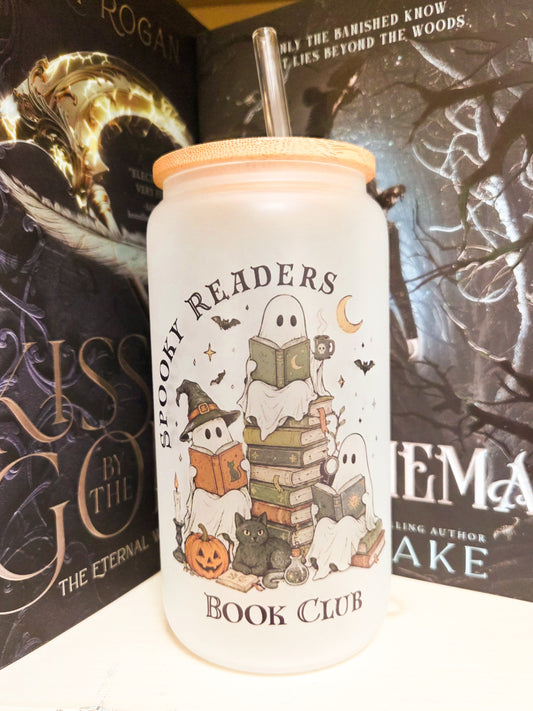 Glass cup 'Spooky Book Club'