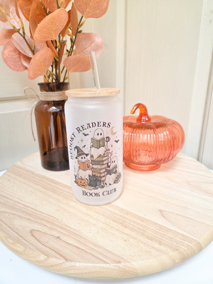 Glass cup 'Spooky Book Club'